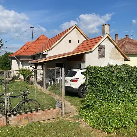 Feriehus 98 Petofi Utca Balatonmagyarod